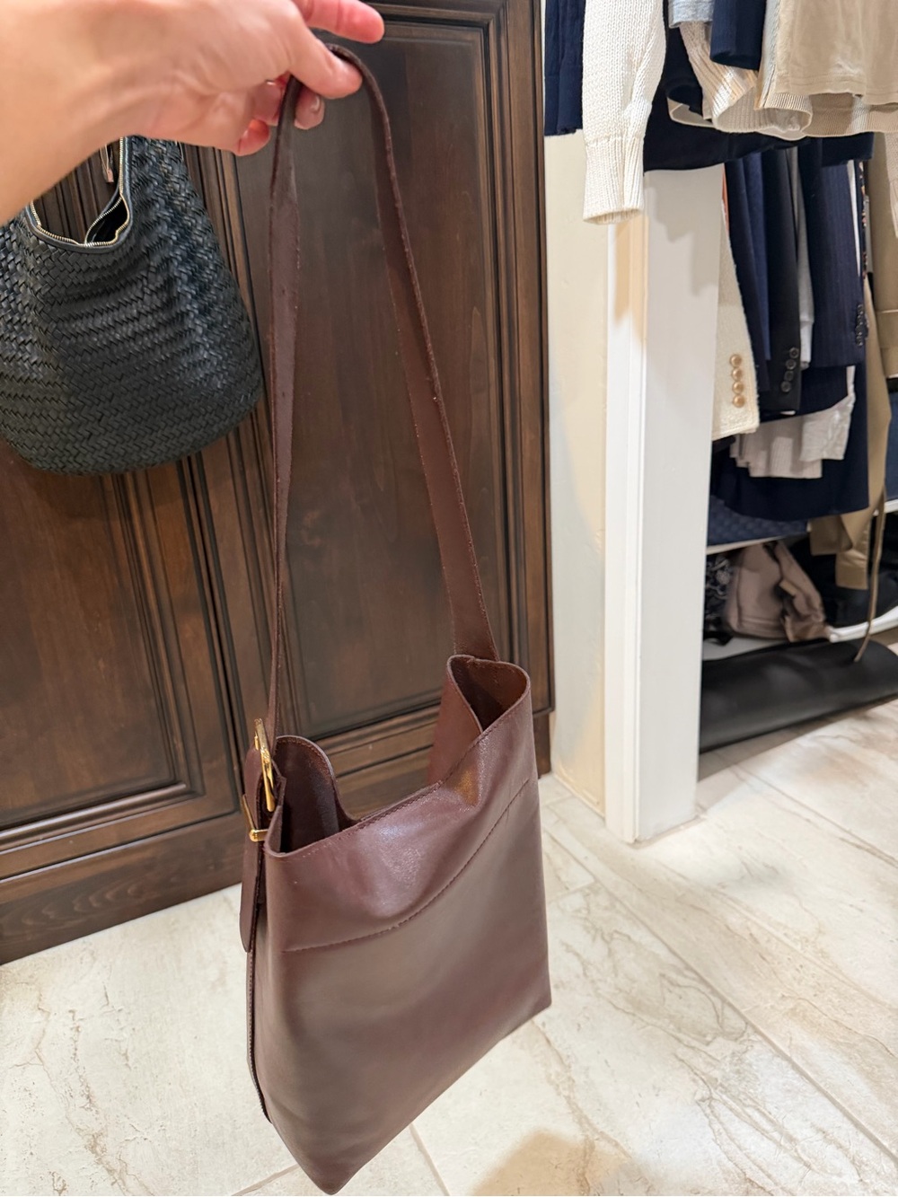 EUC Madewell The Essential Bucket Tote Chocolate Raisin Leather Tote - Picture 10 of 11